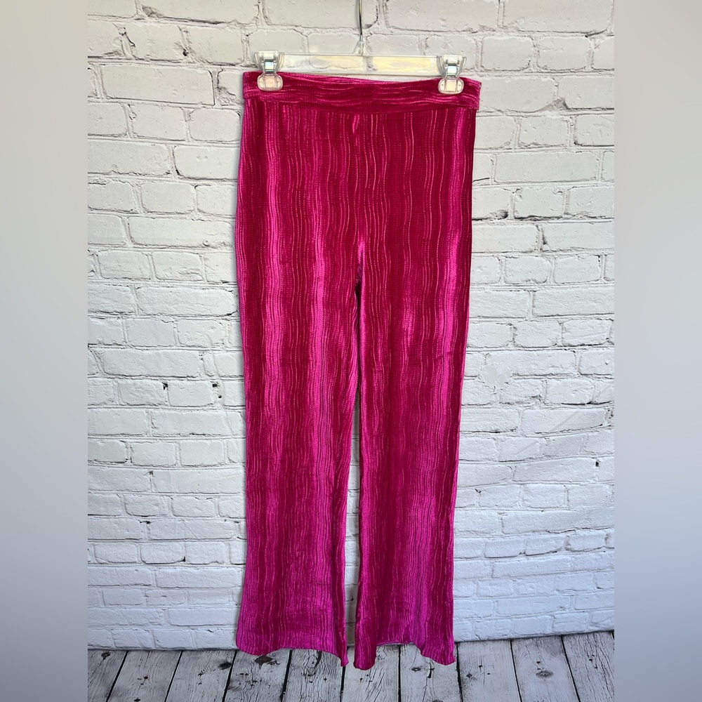 Le Lis Fuchsia Pink Crushed Velvet Wide-Leg Pants